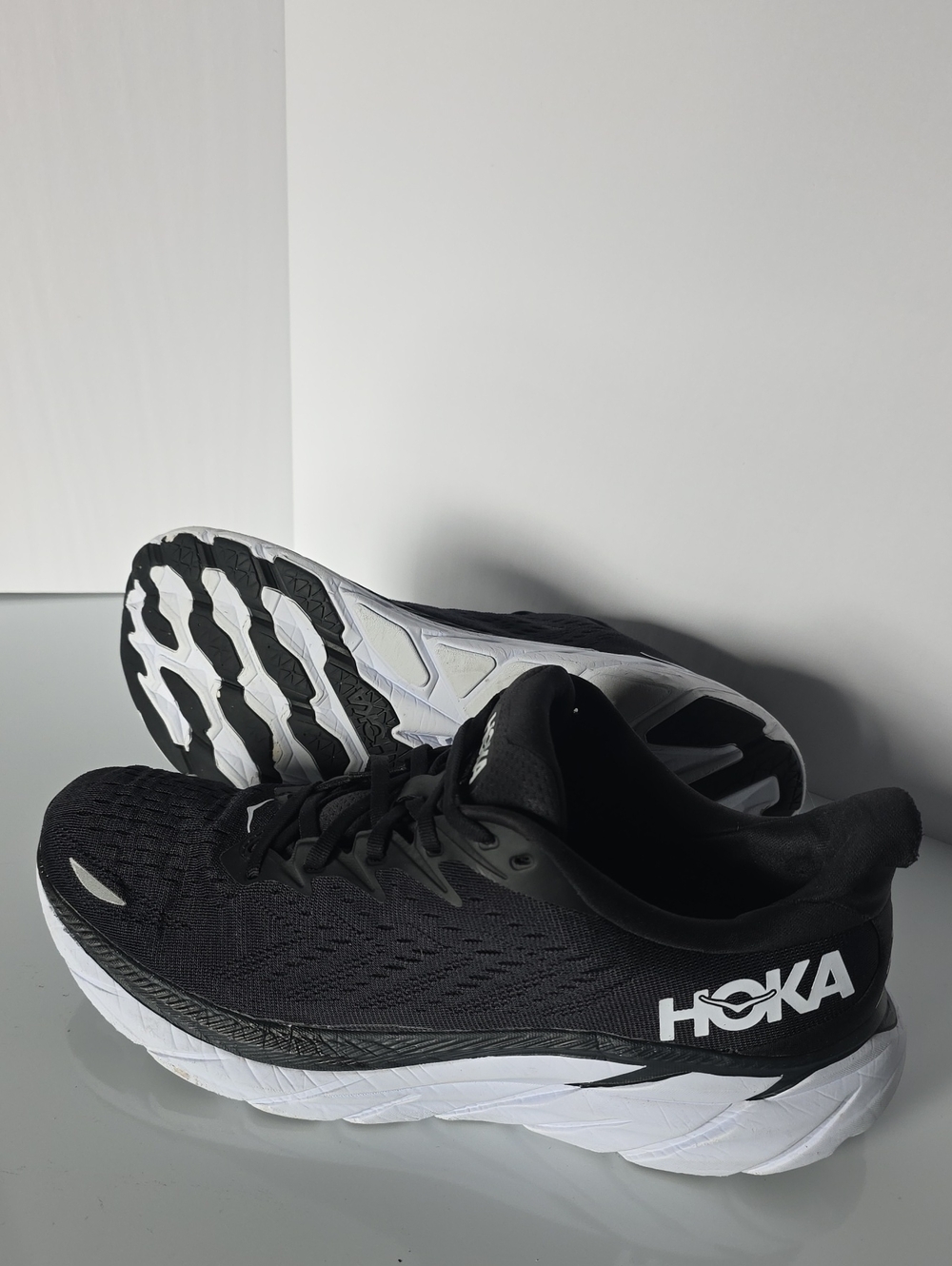 Hoka Men's CLIFTON8 Athletic Shoes/ Sneakers